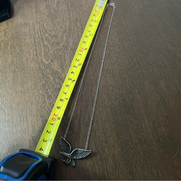 Silver tone eagle fashion necklace - Picture 6 of 6